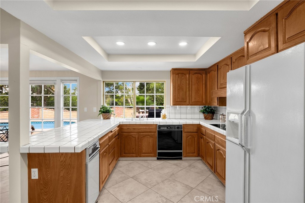 1975 Heather Circle Brea, CA 92821 - Photo 10 of 36