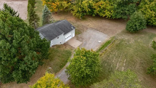 $320,000 | 16961 Ridge Road, Murray, NY 14470