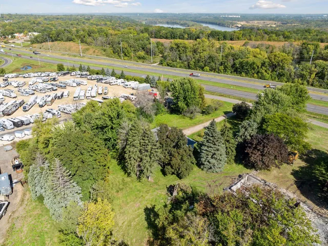 $850,000 | 11025 Courthouse Boulevard, Inver Grove Heights, MN 55077