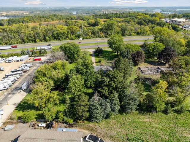 $850,000 | 11025 Courthouse Boulevard, Inver Grove Heights, MN 55077