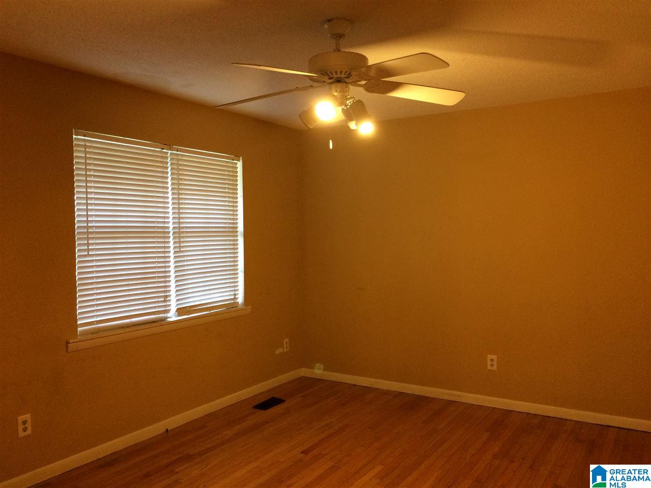 409 3rd Street North Oneonta, AL 35121 - Photo 13 of 36