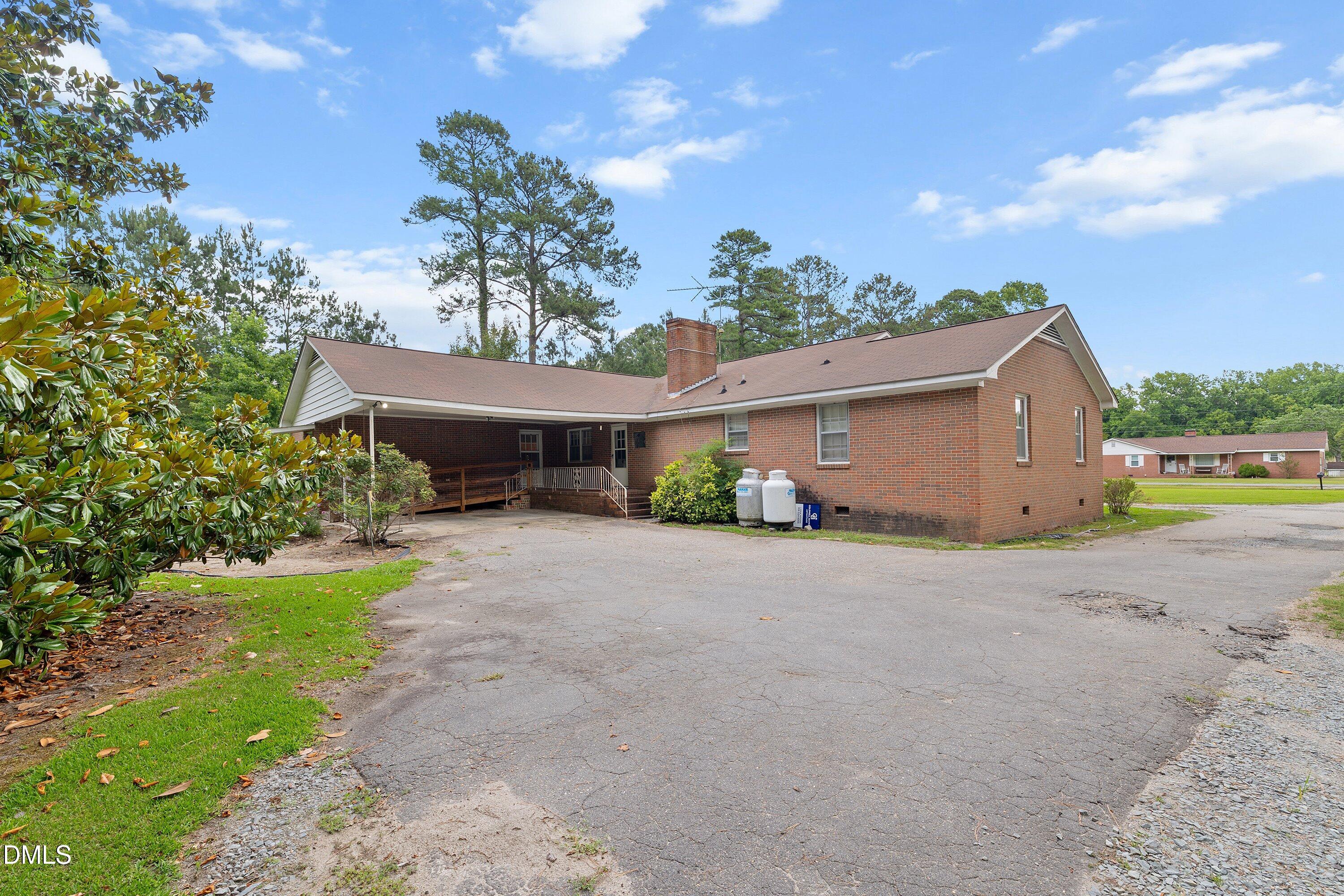 647 Mallard Road Smithfield, NC 27577 - Photo 27 of 33 Carport rear view