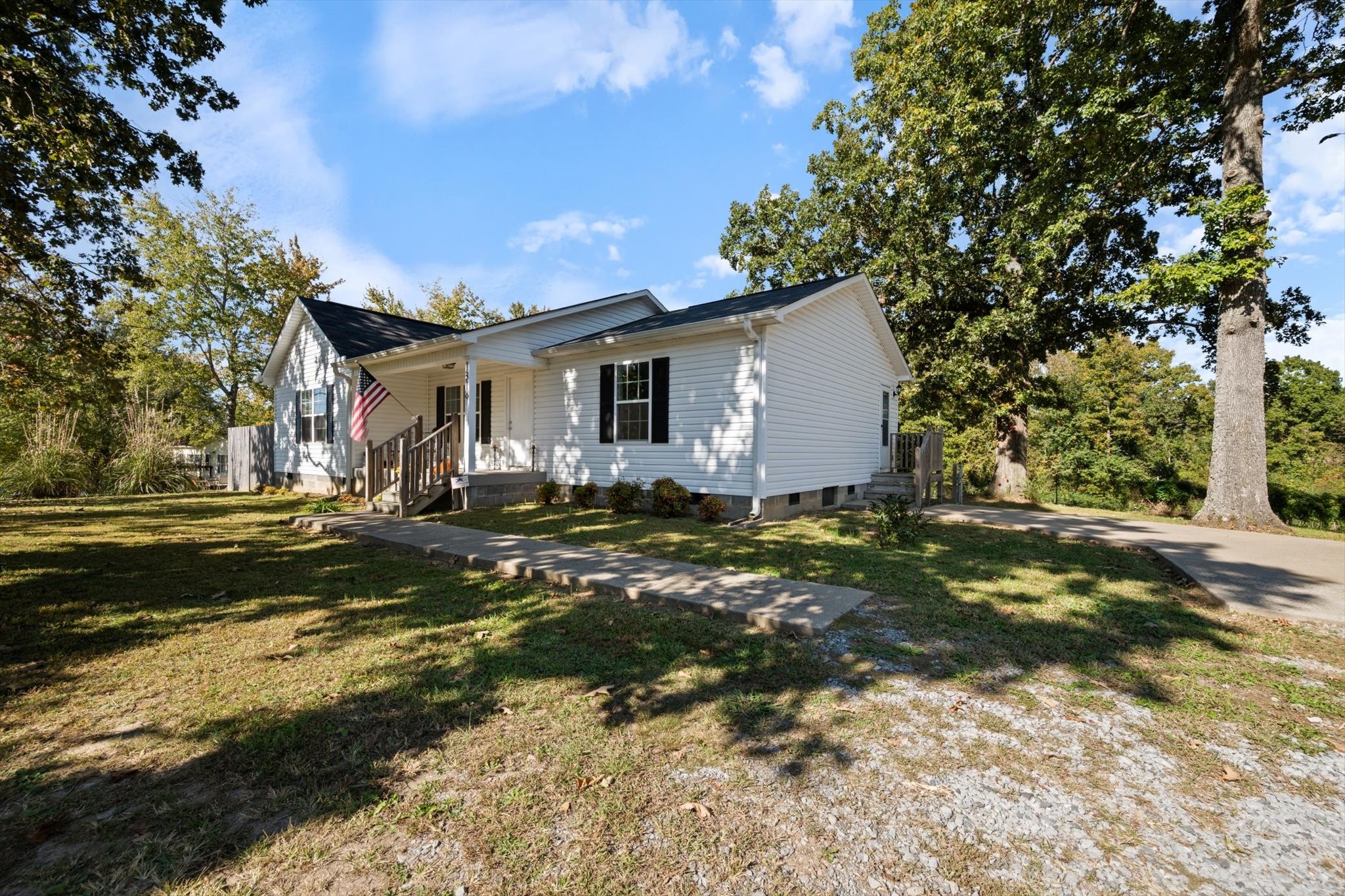 1318 Yellow Creek Road Dickson, TN 37055 - Photo 3 of 37 a backyard of a house with lots of green space