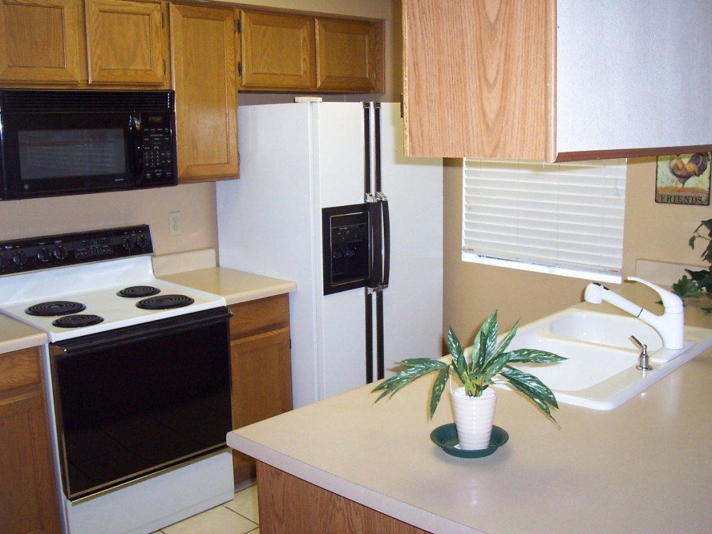 1222 West Baseline Road, Unit 257 Tempe, AZ 85283 - Photo 14 of 24 KITCHEN