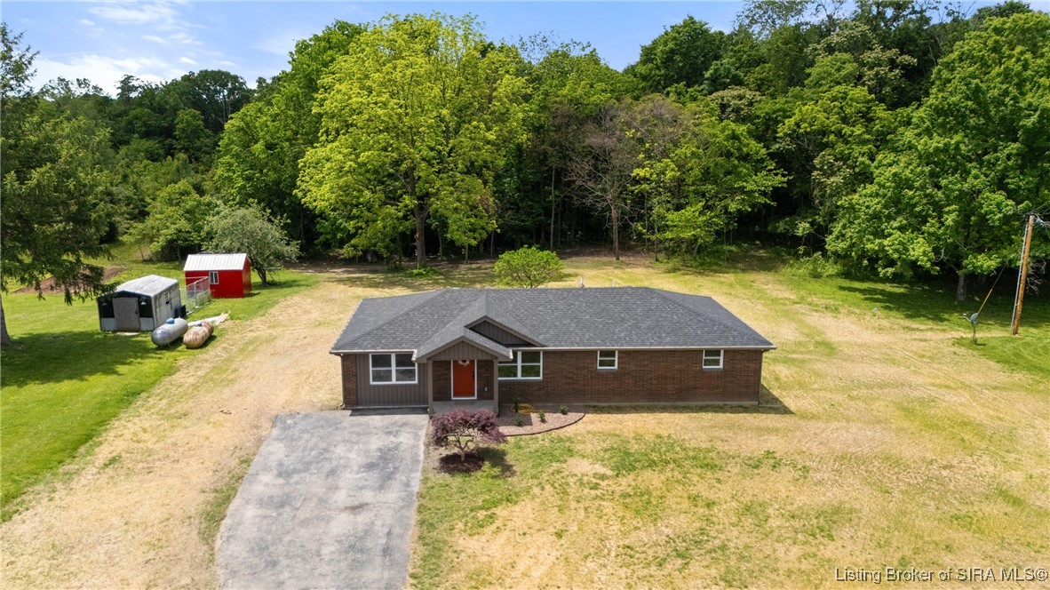 5713 Snow Road Henryville, IN 47126 - Photo 3 of 40