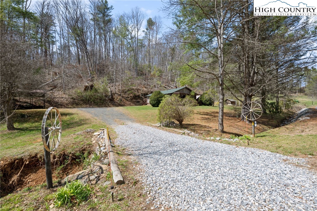245 Davenport Road Spruce Pine, NC 28777 - Photo 19 of 25
