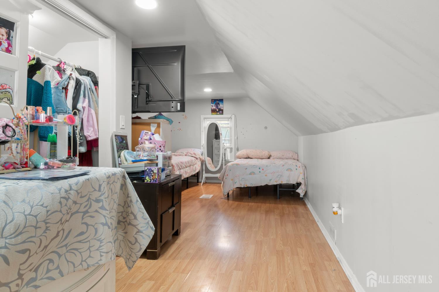 429 1st Street Middlesex, NJ 08846 - Photo 22 of 29