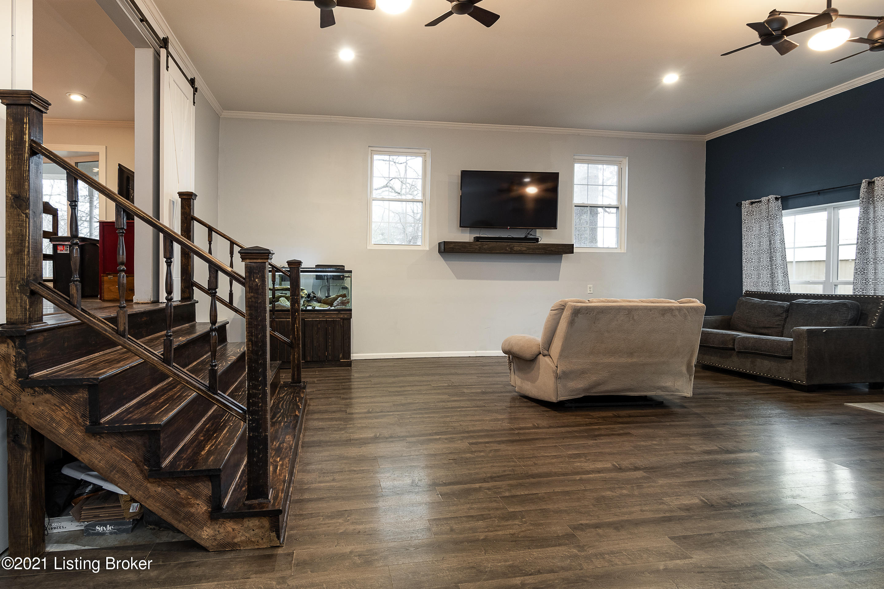 930 Allen Road Brandenburg, KY 40108 - Photo 9 of 42 Great Room