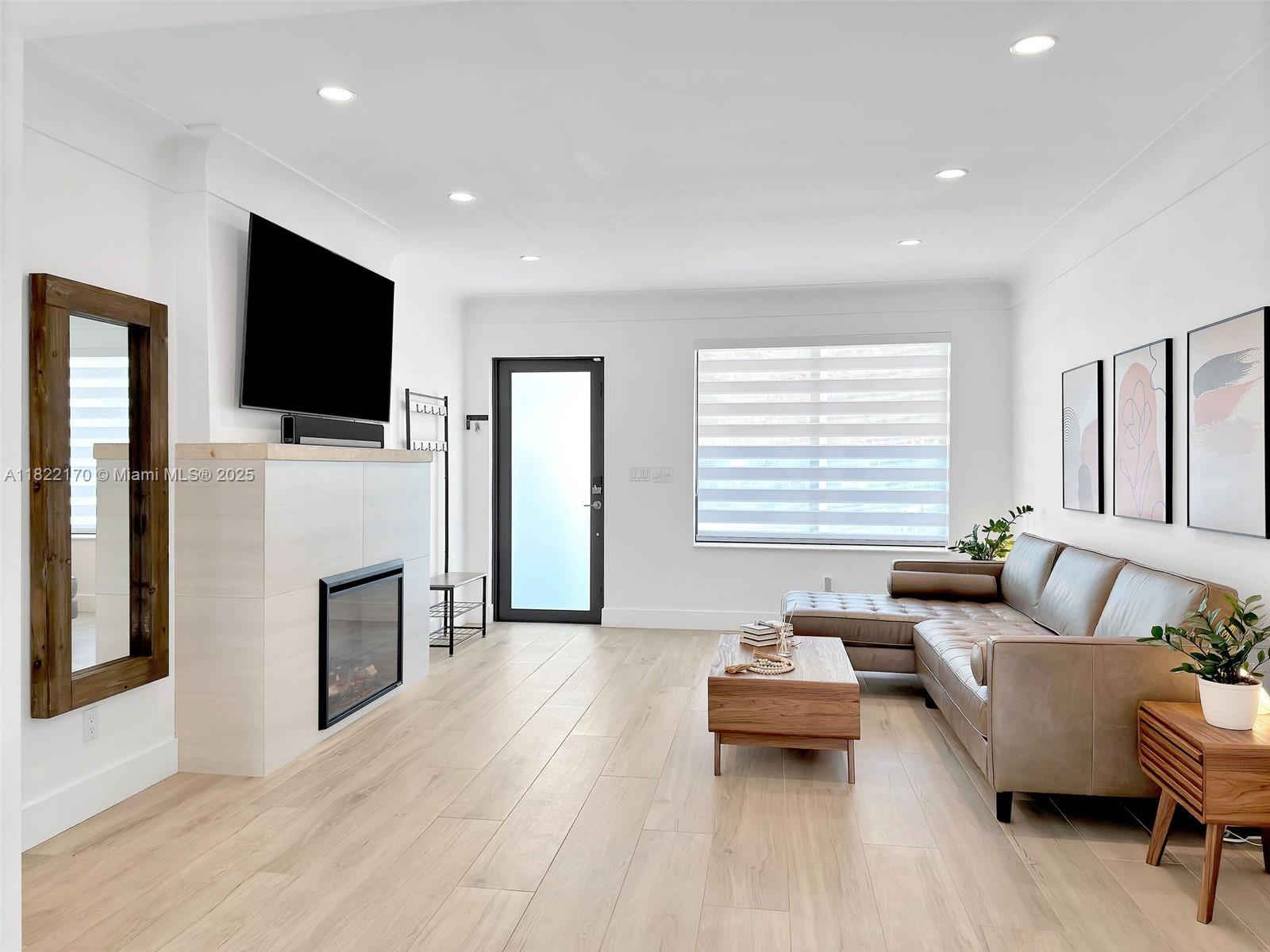 130 Southwest 25th Road Miami, FL 33129 - Photo 14 of 39