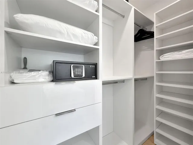 $7,800 | 130 Southwest 25th Road, Miami, FL 33129