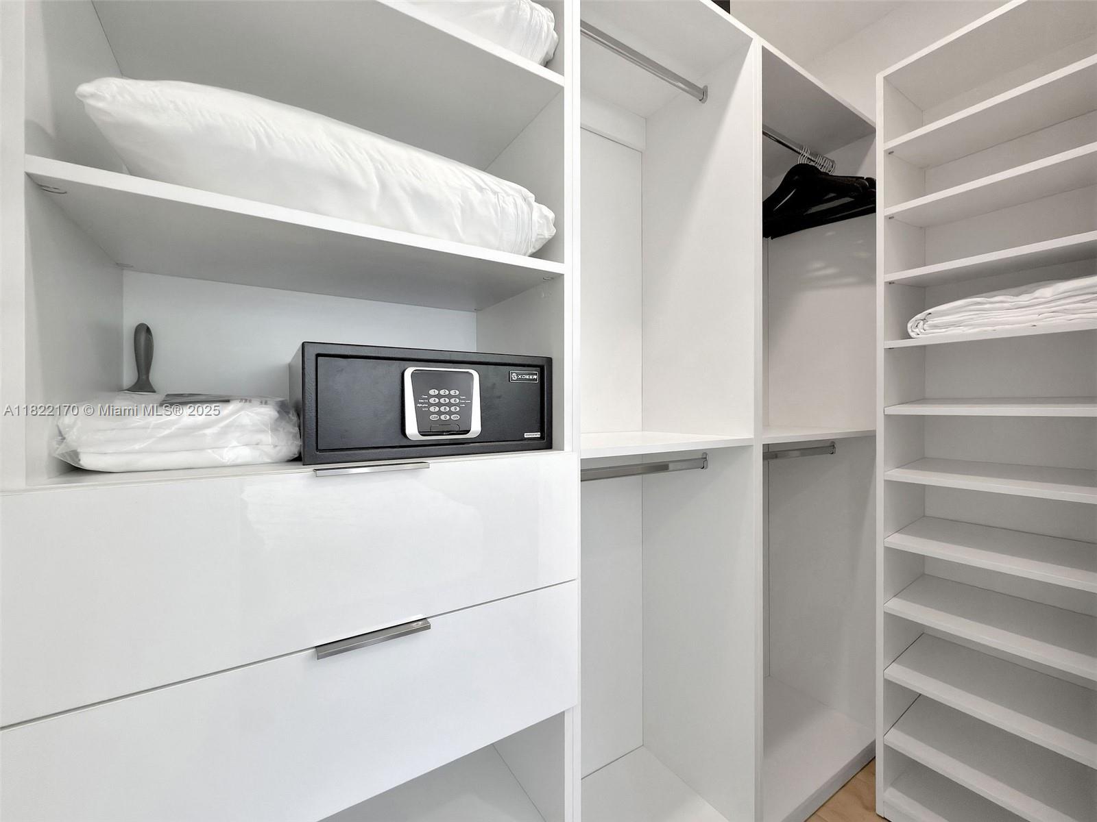 130 Southwest 25th Road Miami, FL 33129 - Photo 30 of 39