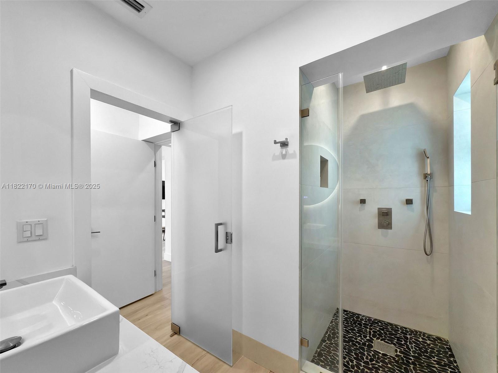 130 Southwest 25th Road Miami, FL 33129 - Photo 32 of 39