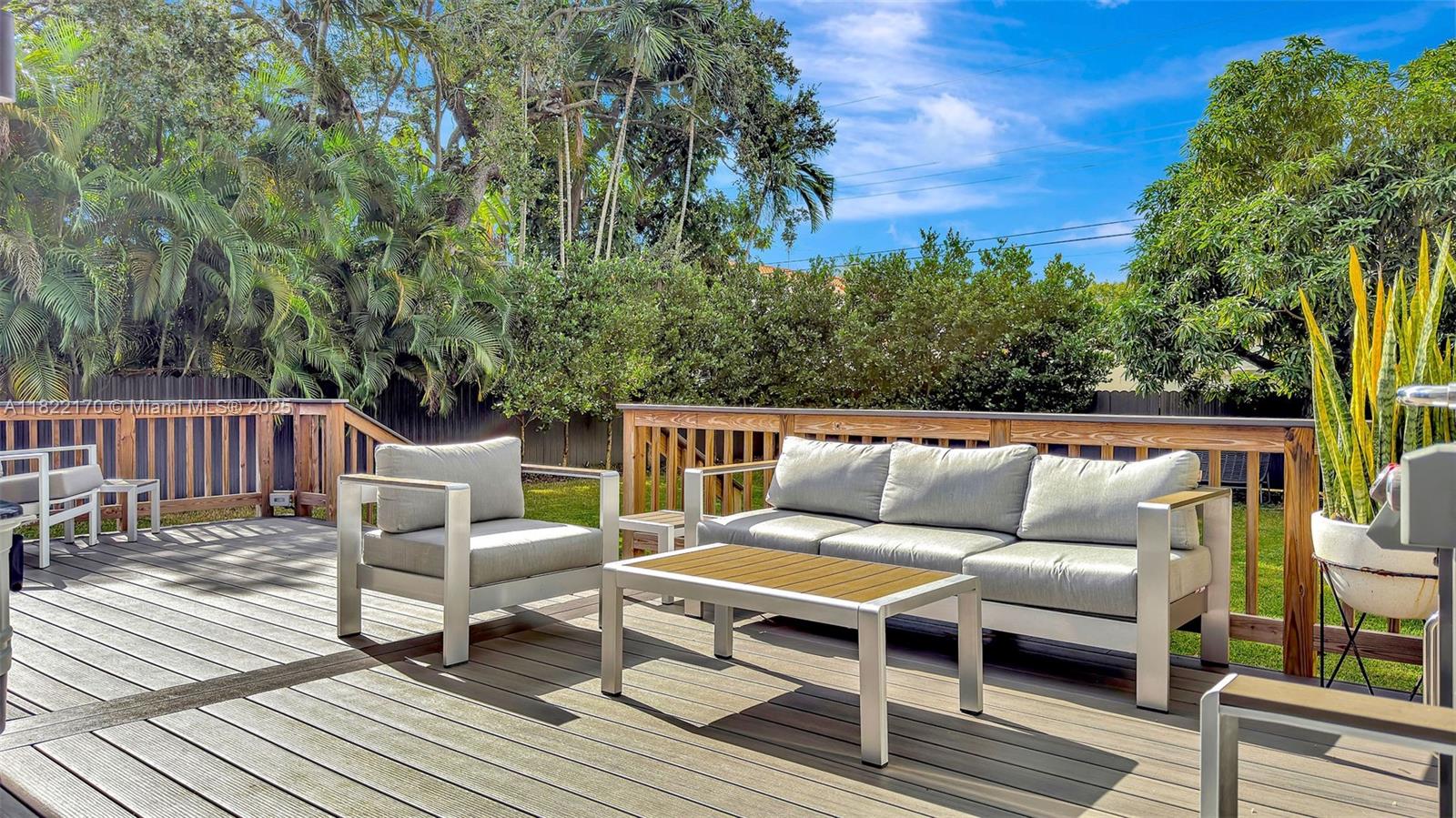 130 Southwest 25th Road Miami, FL 33129 - Photo 8 of 39