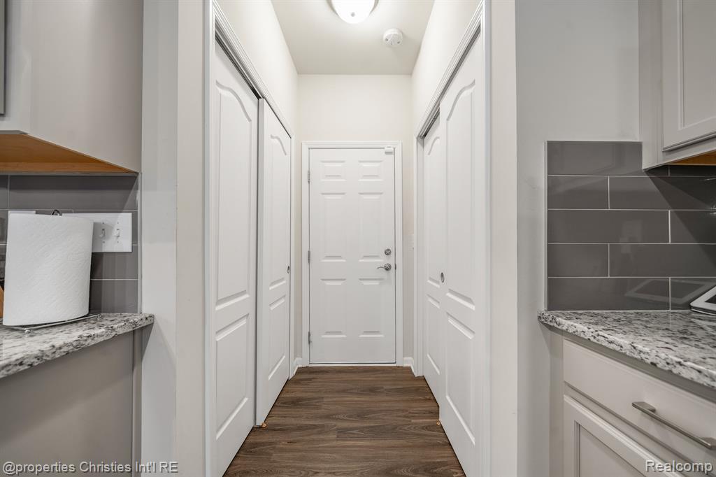 43580 Prospect Lane Novi, MI 48375 - Photo 13 of 27