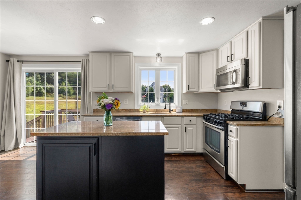 152 Miles Road Athol, MA 01331 - Photo 2 of 31 Gallery Image 2