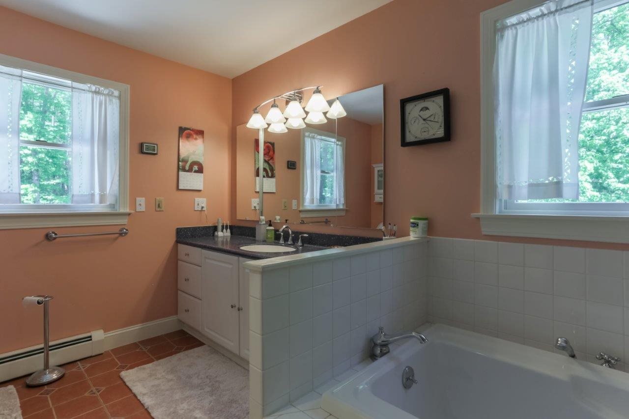 191 Long Hill Road Dover, NH 03820 - Photo 20 of 40