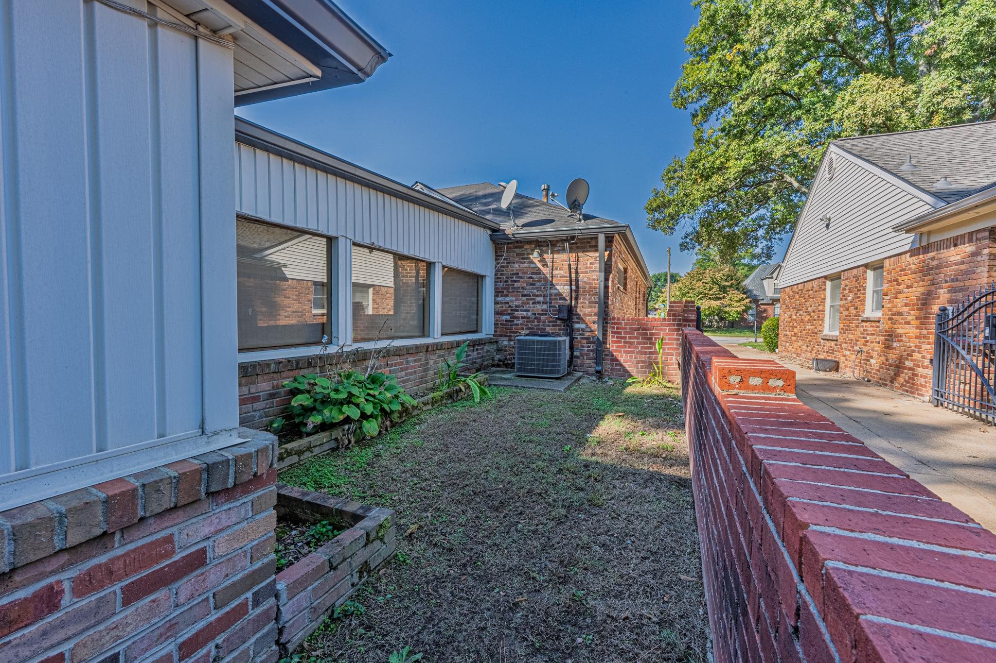 248 North Yates Road Memphis, TN 38120 - Photo 31 of 40