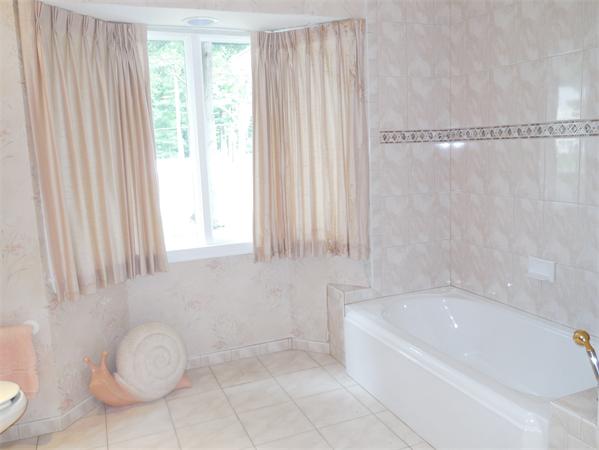 18 Pine Ridge Road North Reading, MA 01864 - Photo 11 of 23 Gallery Image 11