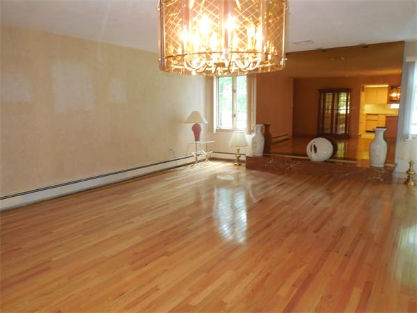 18 Pine Ridge Road North Reading, MA 01864 - Photo 4 of 23 Gallery Image 4