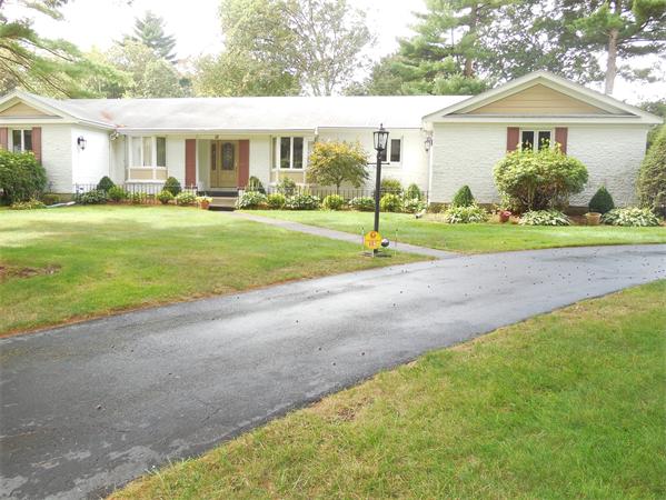 18 Pine Ridge Road North Reading, MA 01864 - Photo 6 of 23 Gallery Image 6