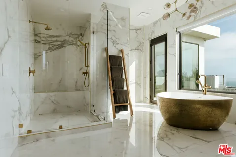 $11,899,000 | 5944 Filaree Heights Road, Malibu, CA 90265