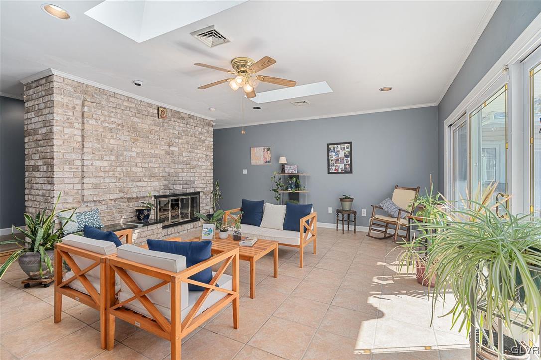 1390 Springhouse Road Allentown, PA 18104 - Photo 20 of 39 Gallery Image 20