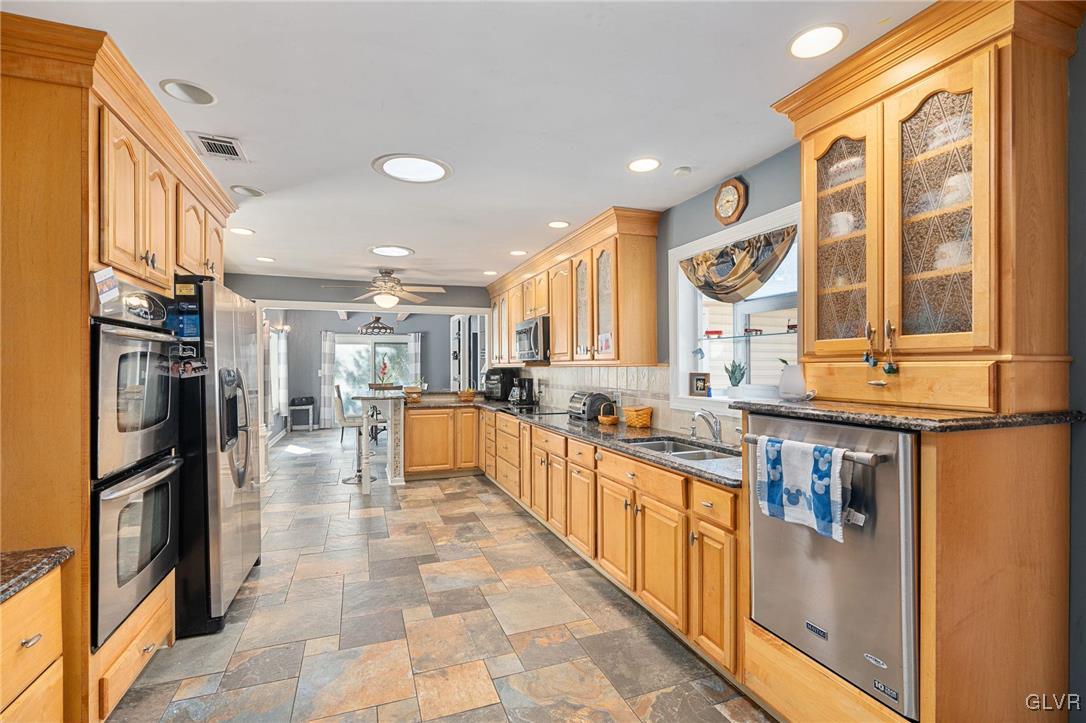 1390 Springhouse Road Allentown, PA 18104 - Photo 21 of 39 Gallery Image 21