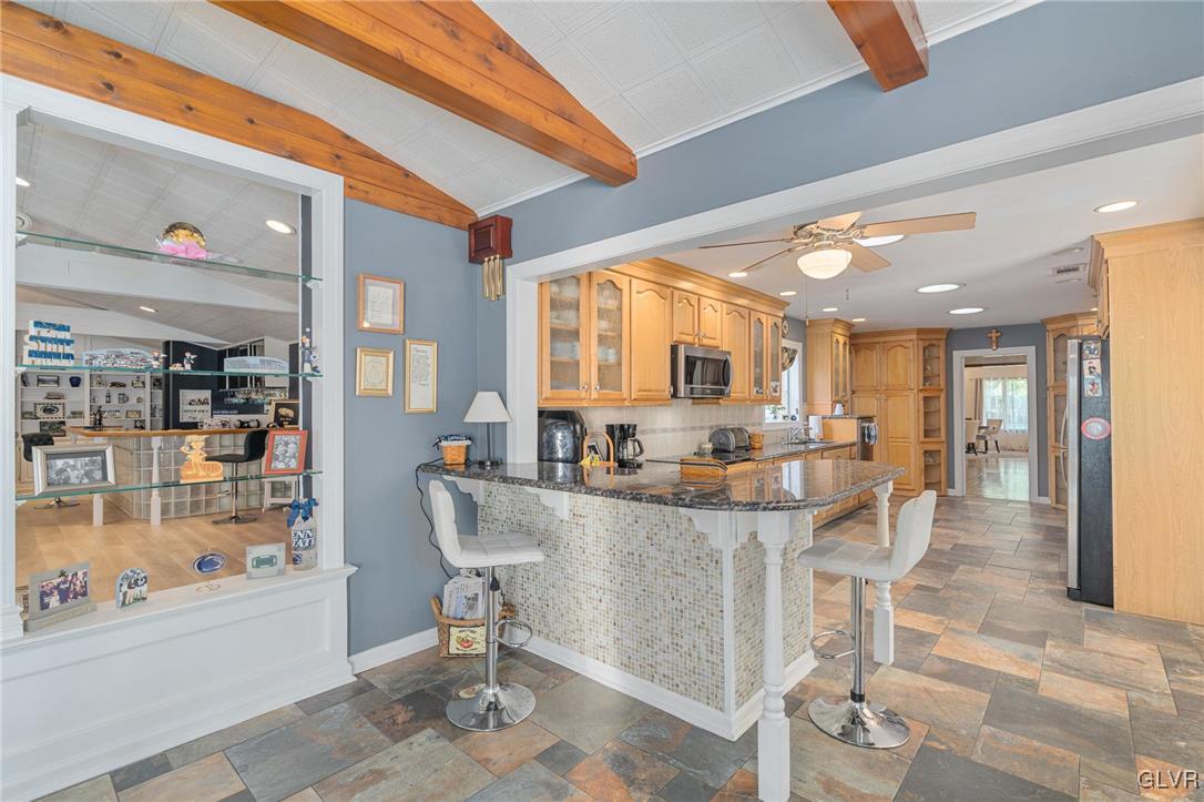 1390 Springhouse Road Allentown, PA 18104 - Photo 25 of 39 Gallery Image 25