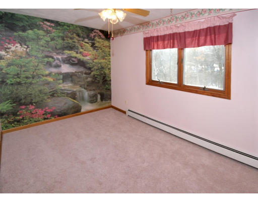 152 Lloyd Avenue Springfield, MA 01119 - Photo 5 of 13 Gallery Image 5
