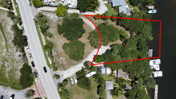 $4,000,000 | 18011 North Hwy A1A, Jupiter, FL 33477