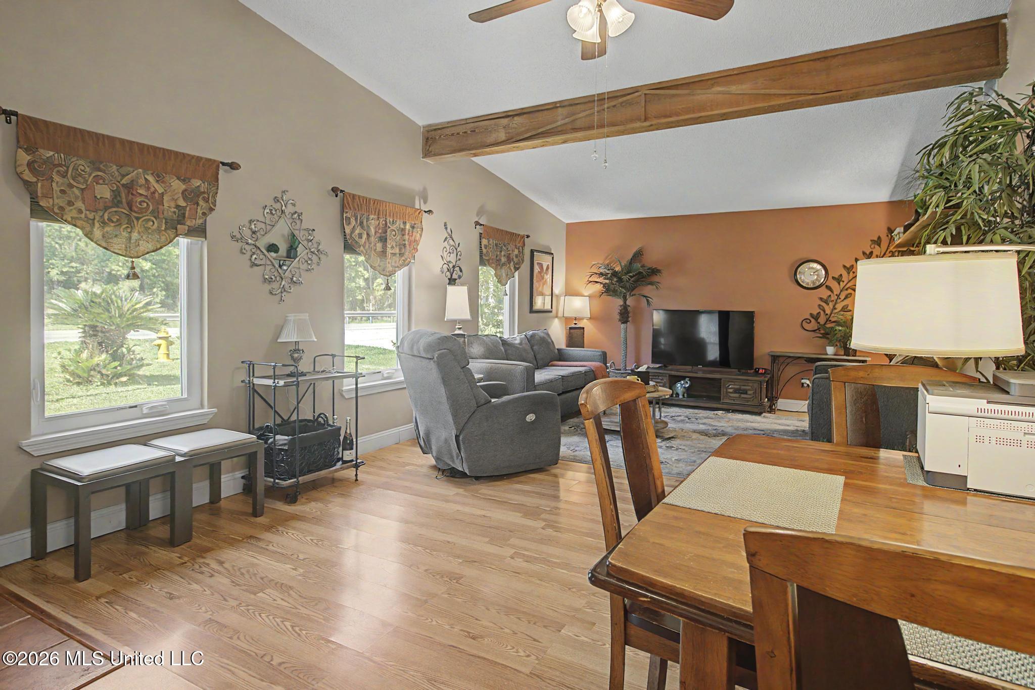 1867 Brasher Road Biloxi, MS 39532 - Photo 10 of 30 FRONT LIVING
