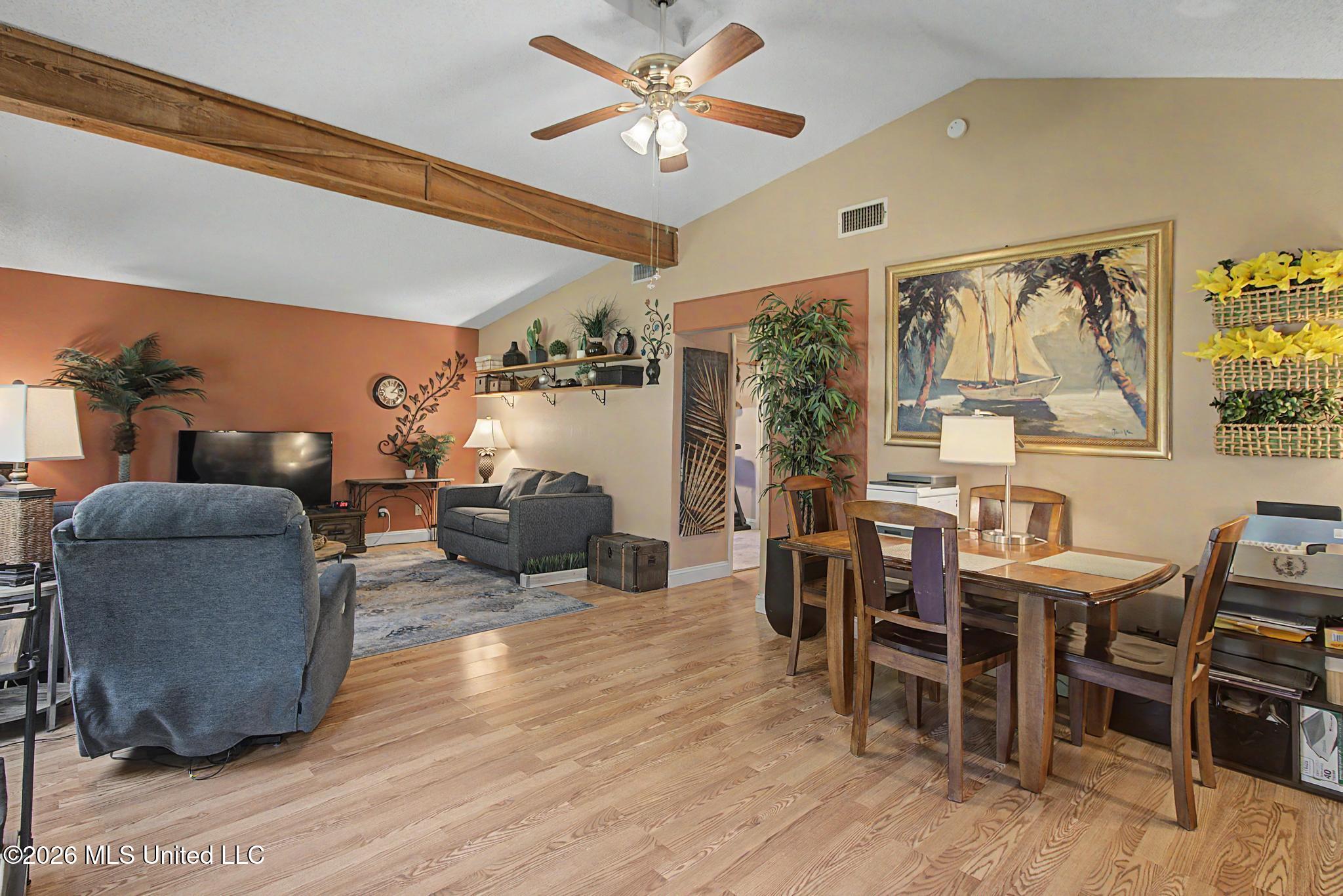 1867 Brasher Road Biloxi, MS 39532 - Photo 21 of 30 LIVING ROOM