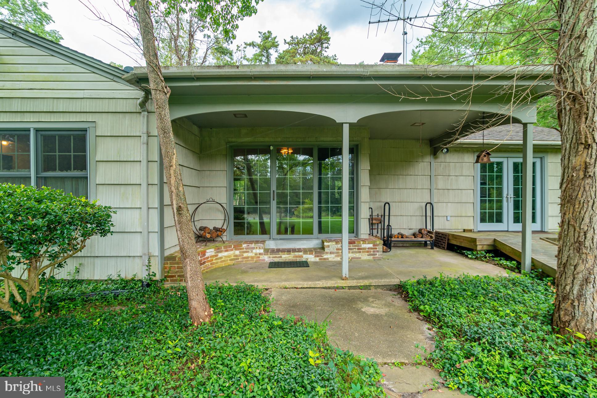 4680 Riverside Drive Hammonton, NJ 08037 - Photo 22 of 32 Covered Patio