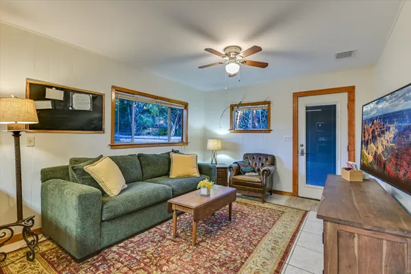 $1,387,000 | 300 Deer Lake Estates, Wimberley, TX 78676