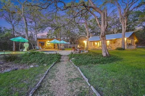 $1,387,000 | 300 Deer Lake Estates, Wimberley, TX 78676