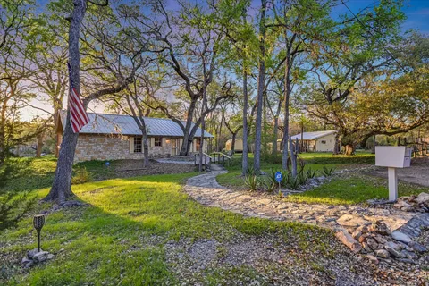 $1,387,000 | 300 Deer Lake Estates, Wimberley, TX 78676