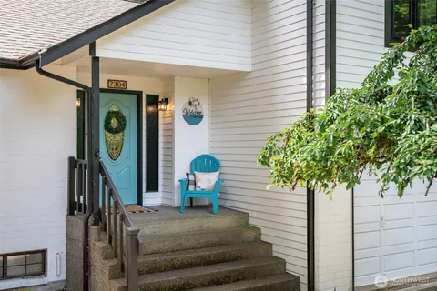 $725,000 | 7304 135th St Court East, Puyallup, WA 98373