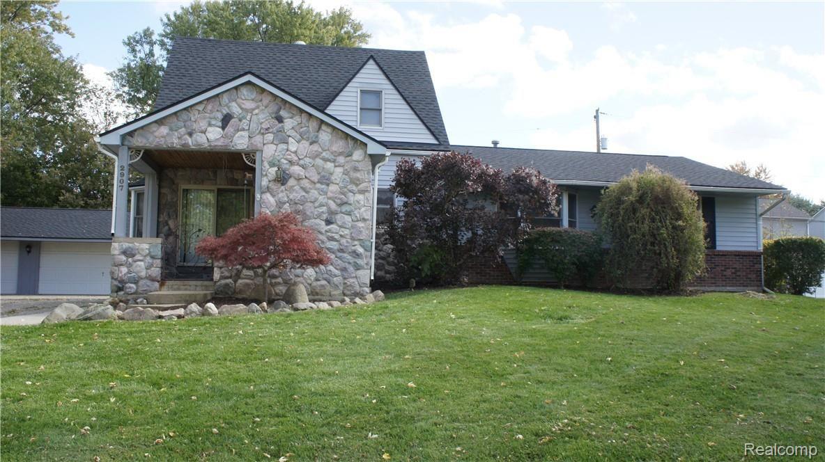 2907 Dearborn Avenue Rochester, MI 48309 - Photo 3 of 55 DSC06805.JPG