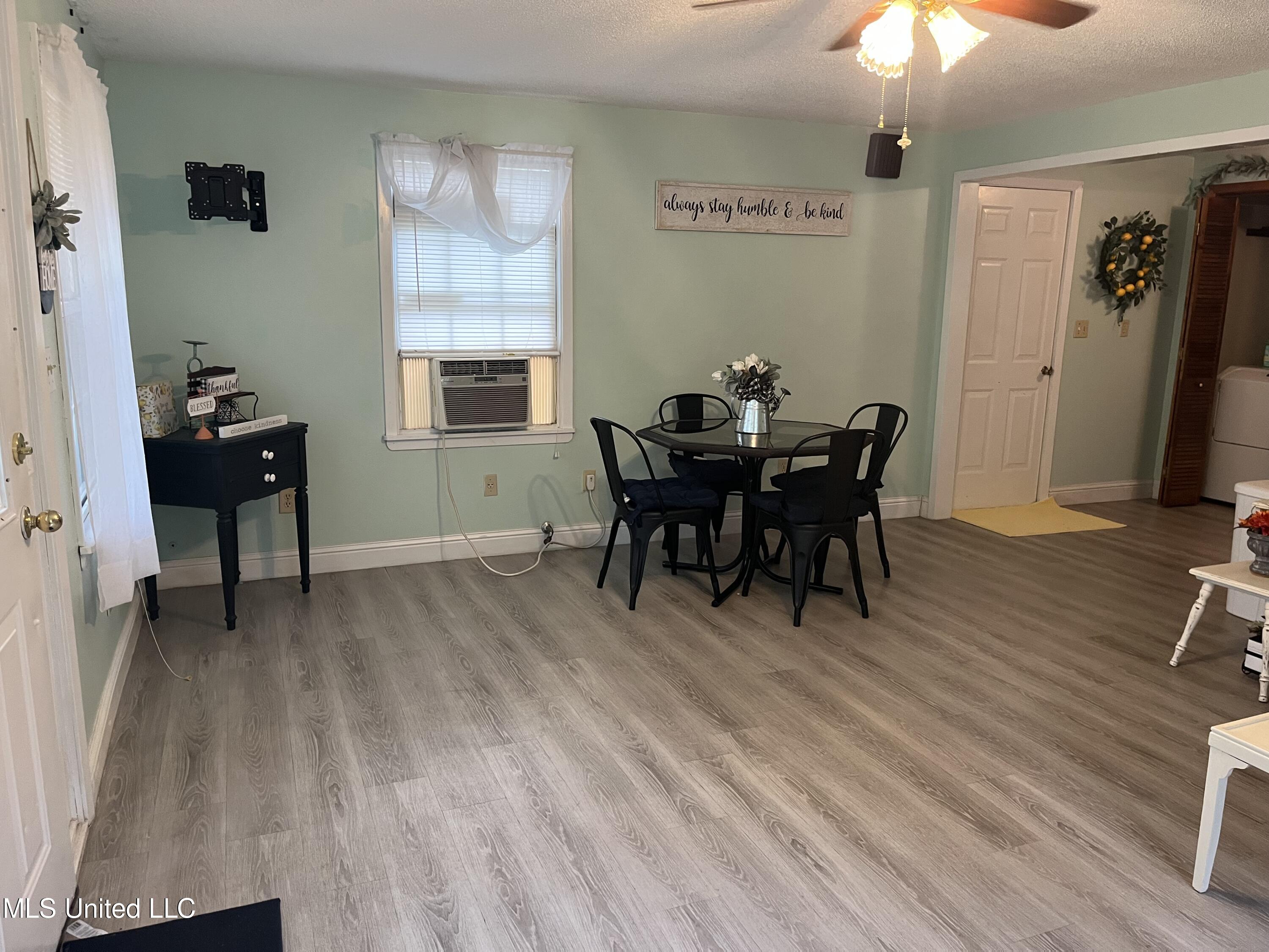 859 Mill Street Lucedale, MS 39452 - Photo 3 of 14 IMG-6148