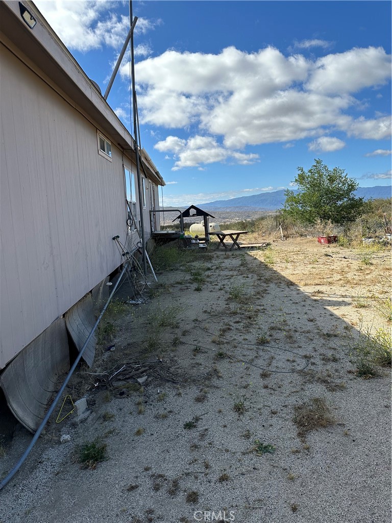 43043 Ardia Road Hemet, CA 92544 - Photo 12 of 53 Rear of mobile.