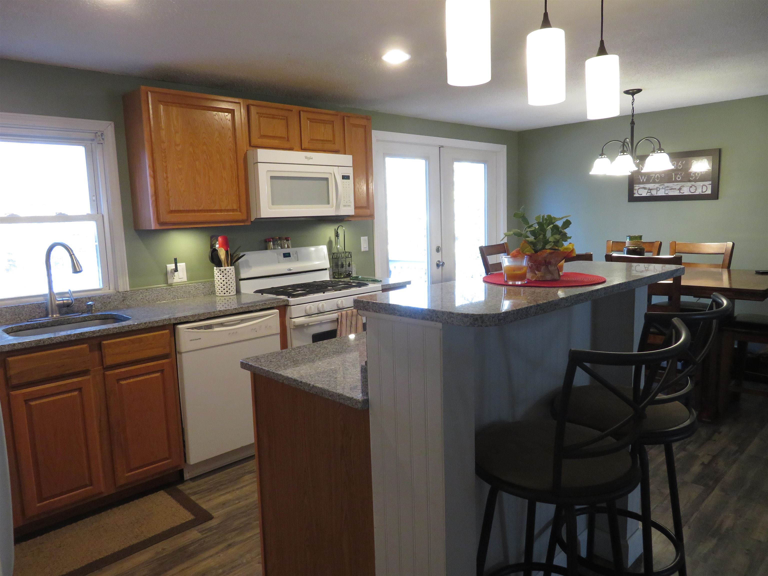 102 Coffin Road Epping, NH 03042 - Photo 11 of 32 Gallery Image 11