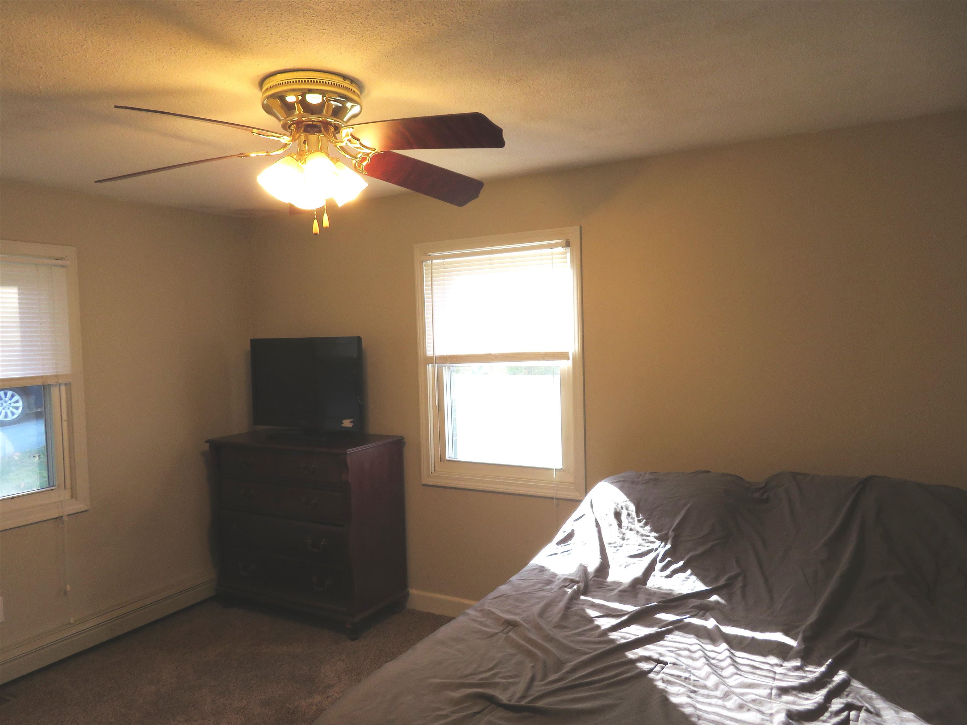 102 Coffin Road Epping, NH 03042 - Photo 22 of 32 Gallery Image 22