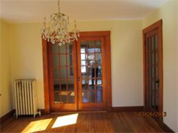 22 Riverside Avenue Gloucester, MA 01930 - Photo 7 of 13 a view of a living room with entryway