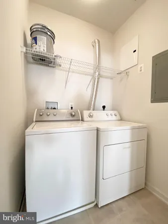 en view of an empty room