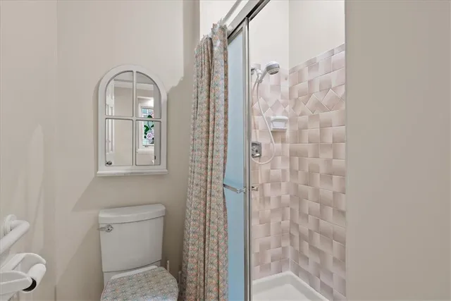 $495,000 | 4501 Northwest Baltimore Court, Kansas City, MO 64116