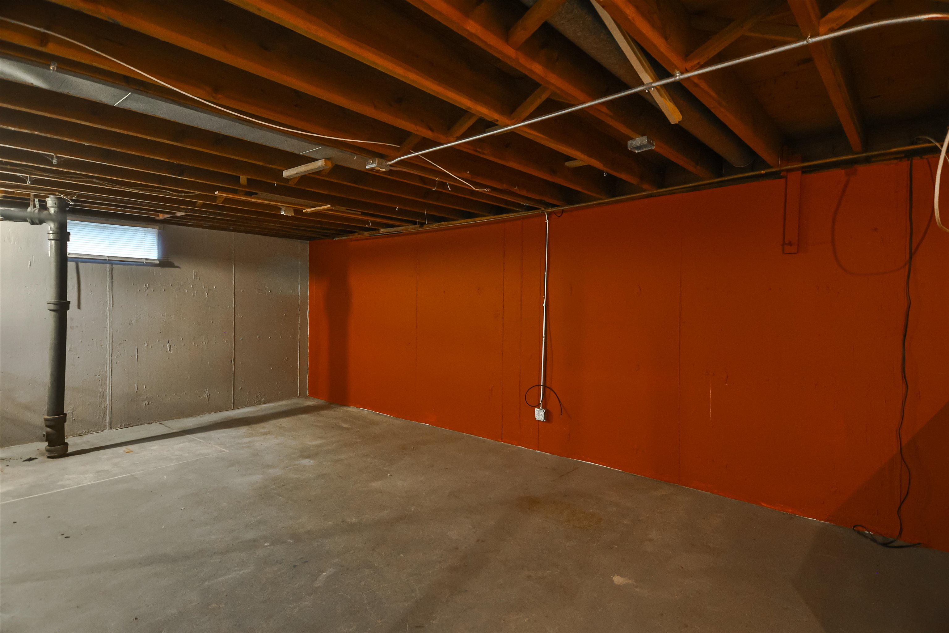 4520 Guilford Road Rockford, IL 61107 - Photo 27 of 28 a view of an empty room