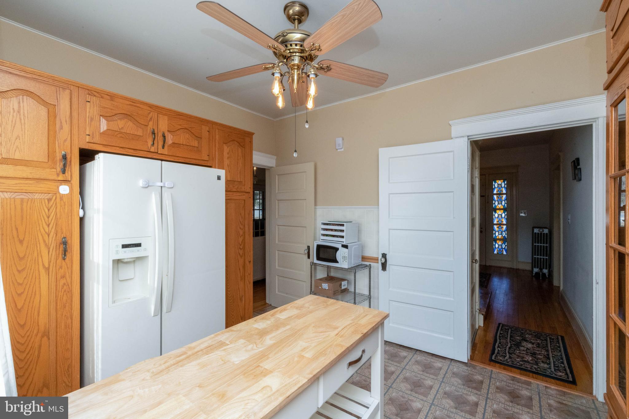 303 North Camp Meade Road Linthicum Heights, MD 21090 - Photo 9 of 36 Kitchen