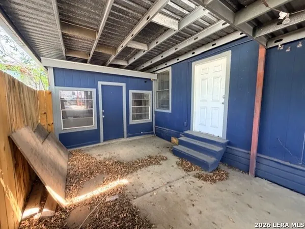 $1,395 | 321 Huntington Street, San Antonio, TX 78207