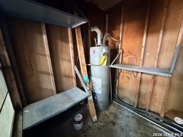 $1,395 | 321 Huntington Street, San Antonio, TX 78207