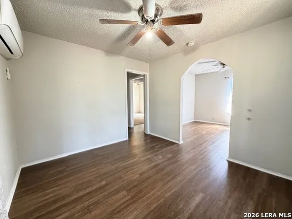 $1,395 | 321 Huntington Street, San Antonio, TX 78207